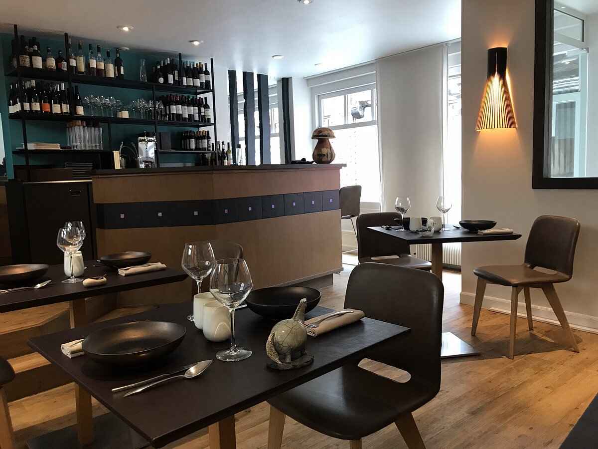Le Bréard restaurant located in Honfleur, Normandy, France