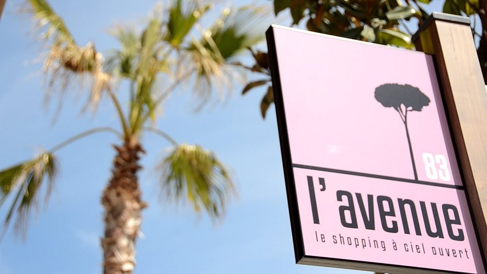 Avenue 83 Shopping Center in Toulon, France