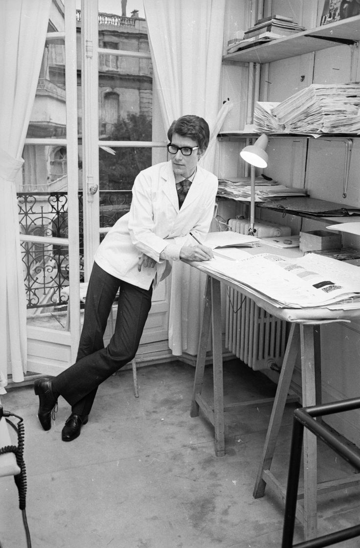 Yves Saint Laurent (YSL)