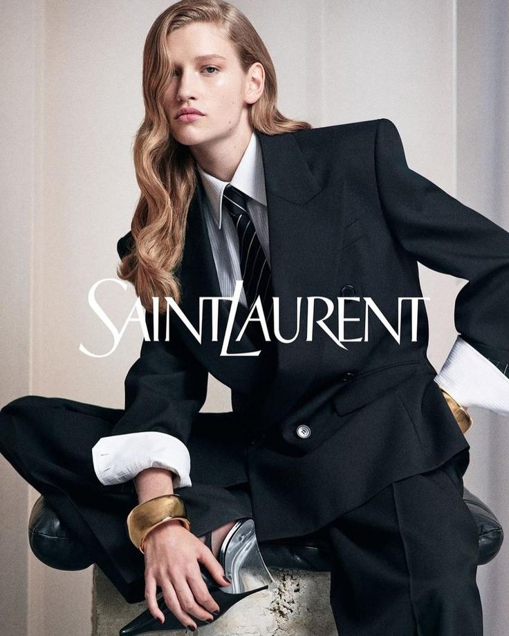 Yves Saint Laurent (YSL)