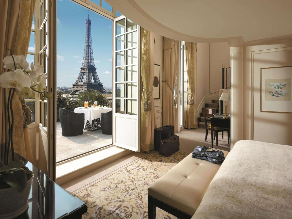 Shangri-La Hotel
